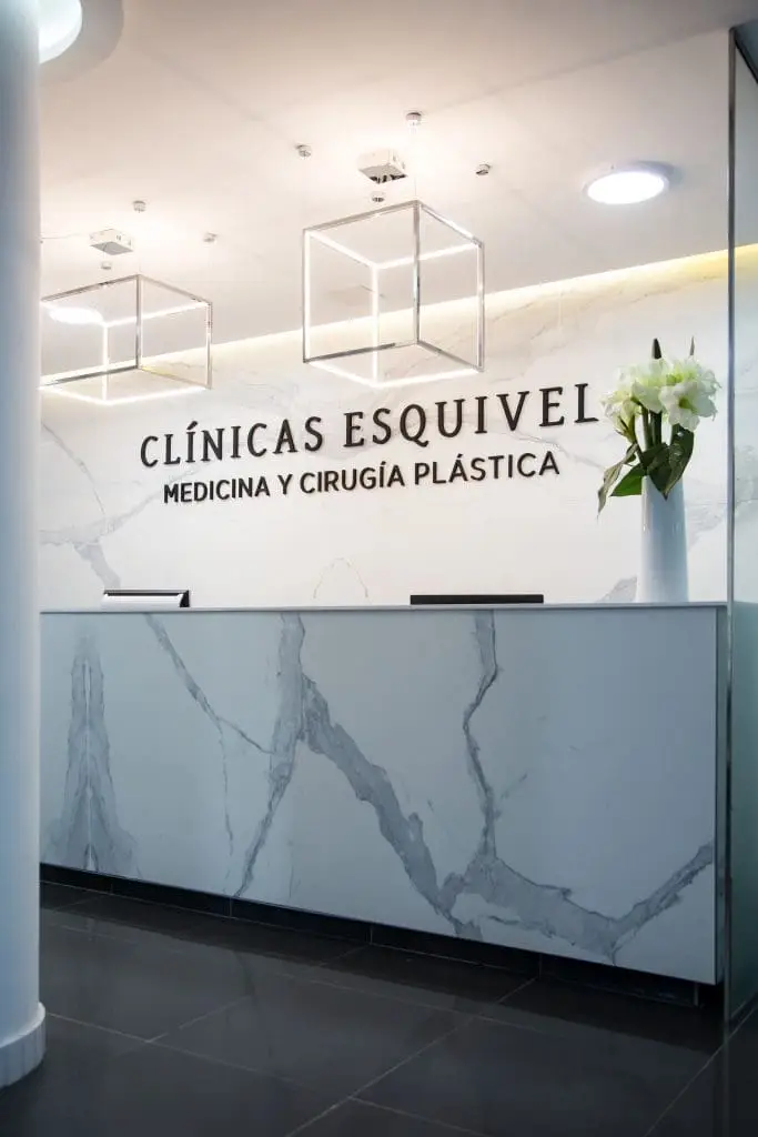 Estudio de interiorismo_el después de la recepción de una clinica